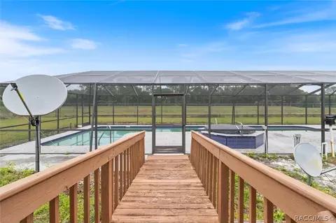 Exterior - 7237 N Nature Trl, Hernando, FL 34442 photo 4 of 16
