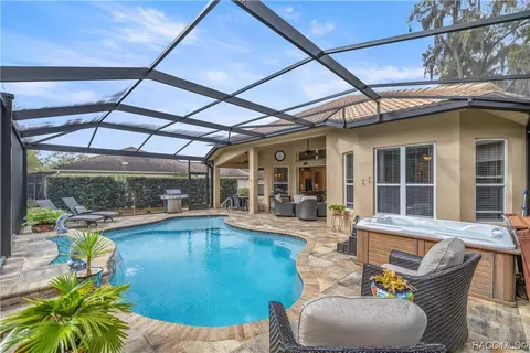 Exterior - 1136 W Beagle Run Loop, Hernando, FL 34442 photo 8 of 35