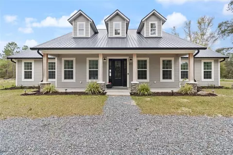 8719 W Joyce Ln, Crystal River, FL 34428