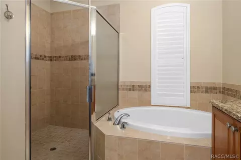 Bath - 1403 N Skyhawk Pt, Hernando, FL 34442 photo 1 of 3