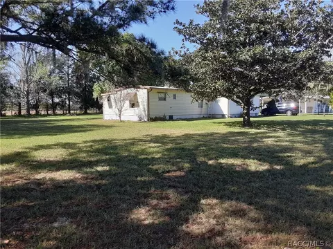 9180 W Melanie Ln, Crystal River, FL 34428