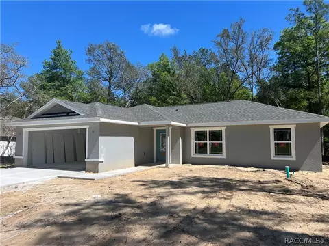 9865 N Pewter Ave, Citrus Springs, FL 34434