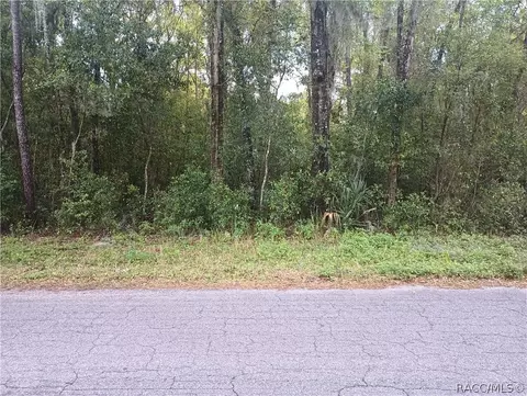 6600 E Kent St, Inverness, FL 34452