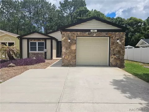 49 Jamaica St, Homosassa, FL 34446