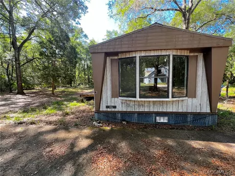 1660 S Palm Ave, Homosassa, FL 34448