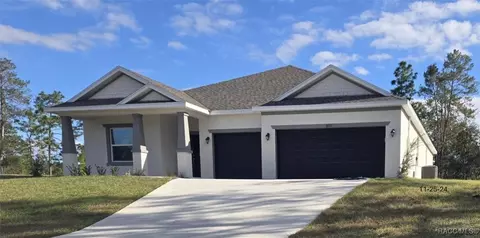 8707 N Hasting Dr, Citrus Springs, FL 34434