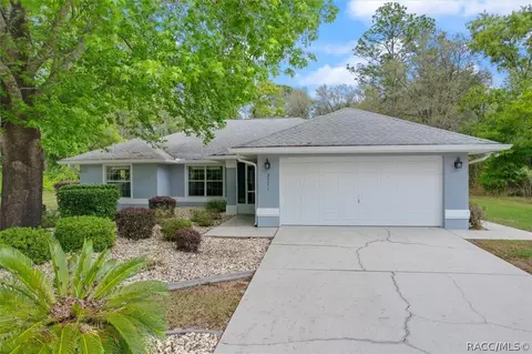 2771 W Aleuts Dr, Beverly Hills, FL 34465
