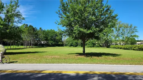 1998 N Essex Ave, Hernando, FL 34442