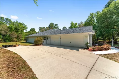 Exterior - 3795 N Indianriver Dr, Hernando, FL 34442 photo 14 of 19