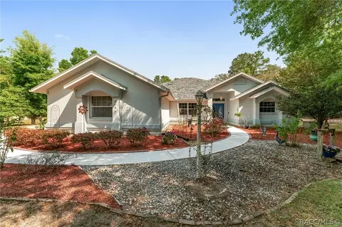 Exterior - 3795 N Indianriver Dr, Hernando, FL 34442 photo 4 of 19