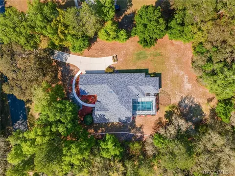 Exterior - 3795 N Indianriver Dr, Hernando, FL 34442 photo 17 of 19