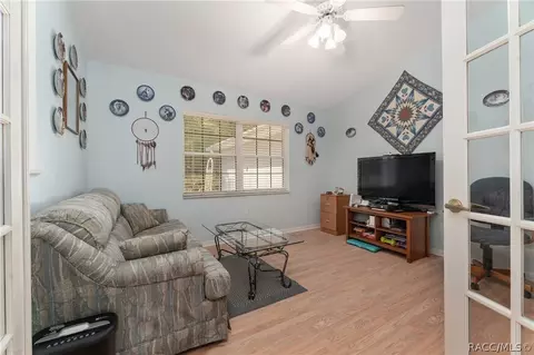 Living - 3795 N Indianriver Dr, Hernando, FL 34442 photo 2 of 8