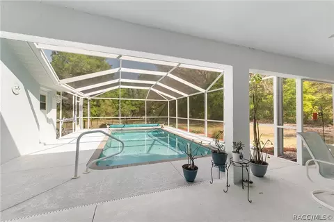 Exterior - 3795 N Indianriver Dr, Hernando, FL 34442 photo 5 of 19