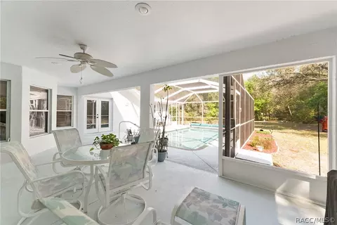 Dining - 3795 N Indianriver Dr, Hernando, FL 34442 photo 3 of 3
