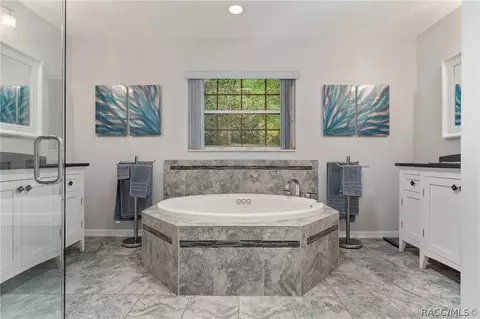 Bath - 3795 N Indianriver Dr, Hernando, FL 34442 photo 2 of 6
