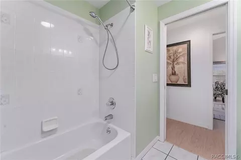 Bath - 3795 N Indianriver Dr, Hernando, FL 34442 photo 5 of 6