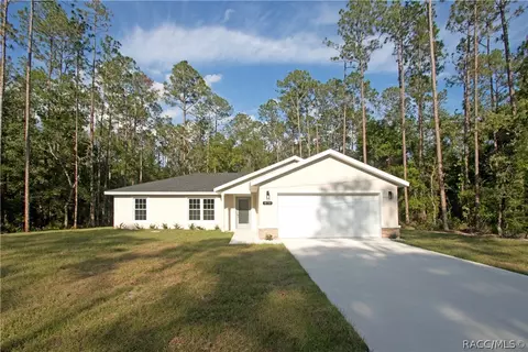 8731 N Teather Ter, Citrus Springs, FL 34434