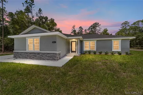 8844 N Teather Ter, Citrus Springs, FL 34434