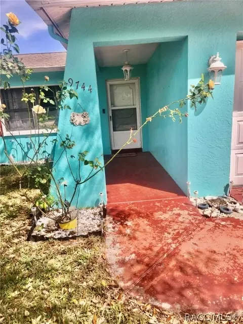 Entry Way - 9744 Eldridge Rd, Spring Hill, FL 34608 photo 1 of 2