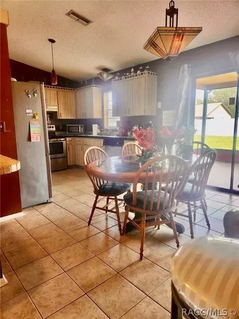 Dining - 9744 Eldridge Rd, Spring Hill, FL 34608 photo 7 of 7