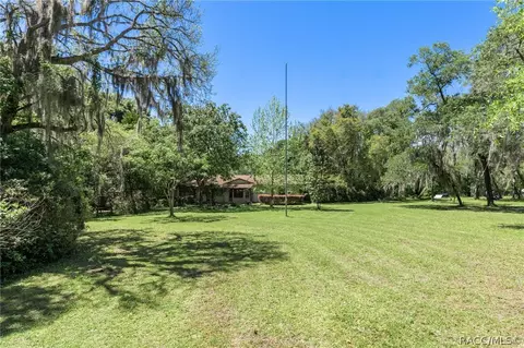 Exterior - 5740 N Highland Park Dr, Hernando, FL 34442 photo 7 of 8