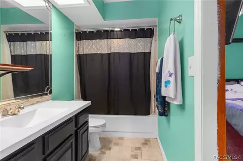 Bath - 5740 N Highland Park Dr, Hernando, FL 34442 photo 1 of 3