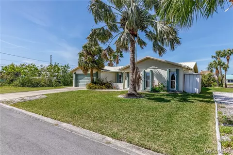 Exterior - 4263 Bellaire Dr, Hernando Beach, FL 34607 photo 3 of 11