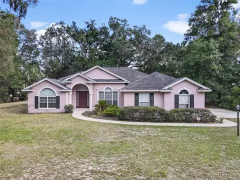 12480 W Deodar St, Crystal River, FL 34428