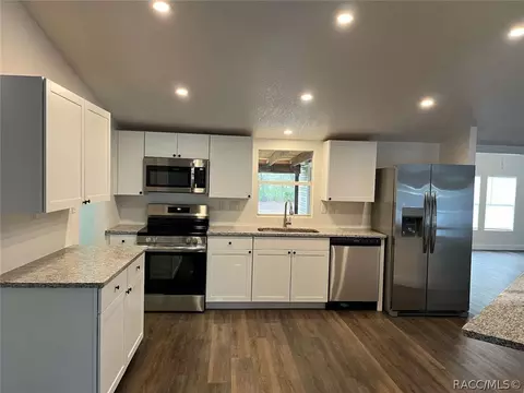 4844 W Blue Indigo Ln, Beverly Hills, FL 34465