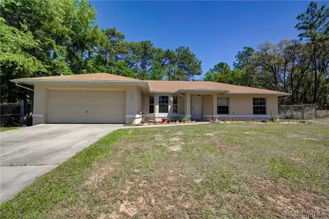 9283 N Tahiti Way, Citrus Springs, FL 34433