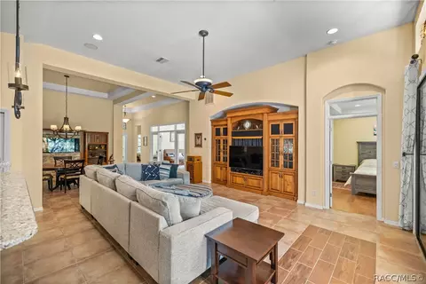 Living - 3194 N Chandler Dr, Hernando, FL 34442 photo 2 of 5