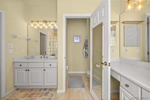 Bath - 3194 N Chandler Dr, Hernando, FL 34442 photo 3 of 4