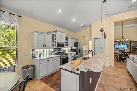 Kitchen - 3194 N Chandler Dr, Hernando, FL 34442 photo 2 of 6