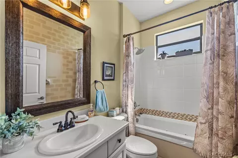 Bath - 3194 N Chandler Dr, Hernando, FL 34442 photo 4 of 4