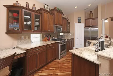 Kitchen - 598 W Doerr Path, Hernando, FL 34442 photo 2 of 6