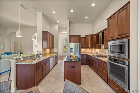 Kitchen - 1427 N Ridge Meadow Path, Hernando, FL 34442 photo 3 of 6