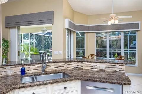 Kitchen - 1807 N Musial Pt, Hernando, FL 34442 photo 7 of 7