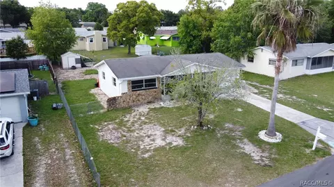 42 S Lucille St, Beverly Hills, FL 34465
