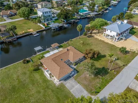 11686 W Coquina Ct, Crystal River, FL 34429