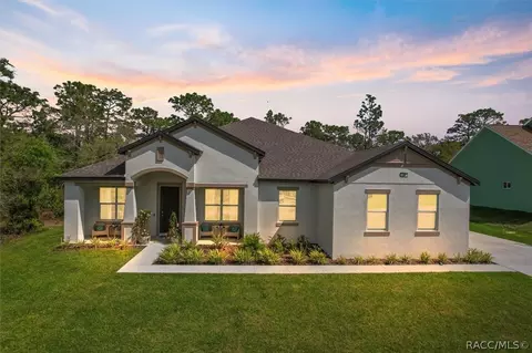 38 Cypress Blvd E, Homosassa, FL 34446