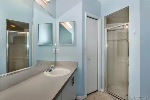 Bath - 718 W Toucan Loop, Hernando, FL 34442 photo 3 of 3