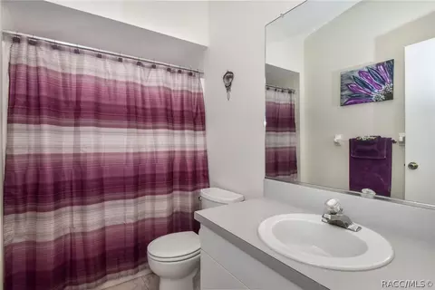 Bath - 718 W Toucan Loop, Hernando, FL 34442 photo 1 of 3
