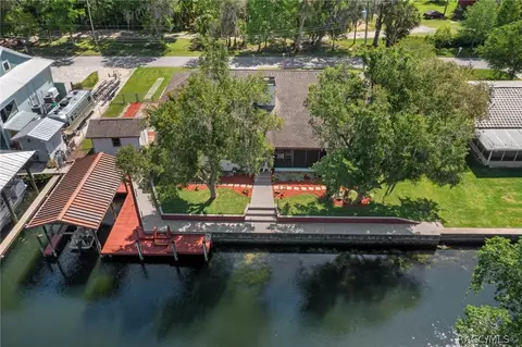 4114 S Washington Pt, Homosassa, FL 34448