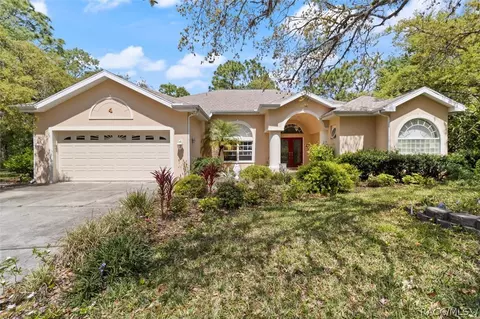 4 Cocoplum Ct S, Homosassa, FL 34446