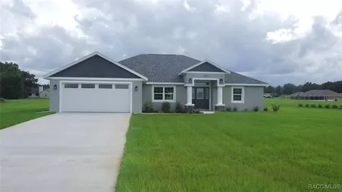 590 E Connecticut Ln, Hernando, FL 34442