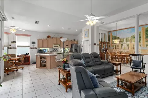 Living - 305 W Doerr Path, Hernando, FL 34442 photo 3 of 4