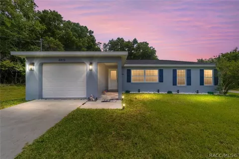 8819 N Joann Dr, Citrus Springs, FL 34434