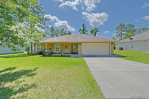 1990 W Linden Dr, Citrus Springs, FL 34434