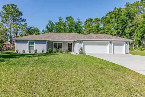 8340 N Saxon Way, Citrus Springs, FL 34433