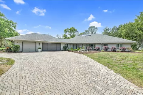 10 Byrsonima Cir, Homosassa, FL 34446